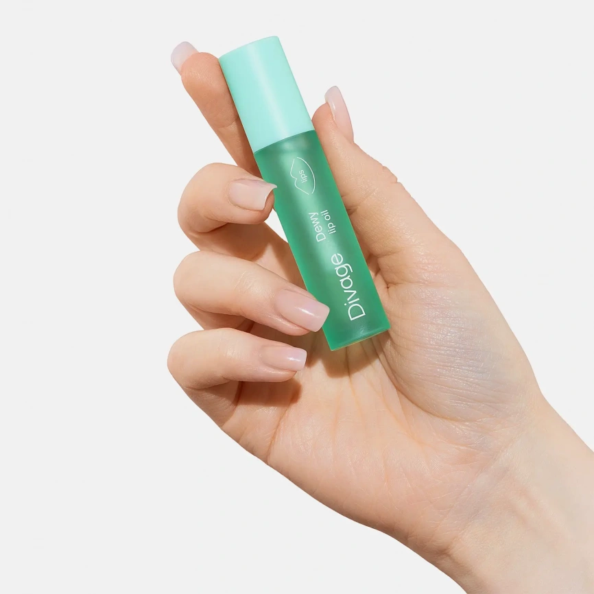 Масло для губ Dewy Lip Oil с ароматом арбуза Divage фото 2